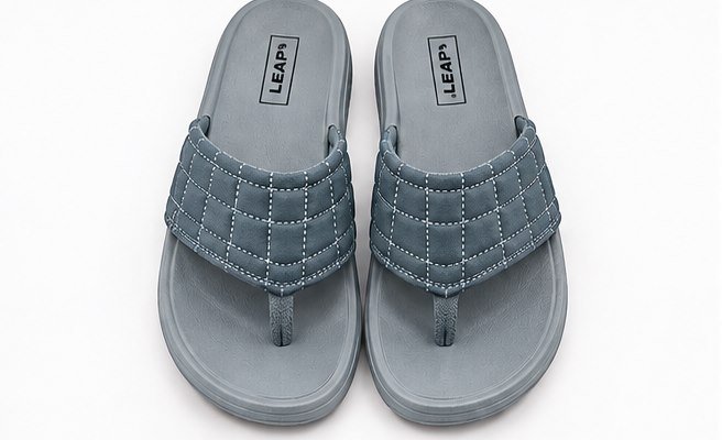 Grey quilted thong slippers for men - photo 2