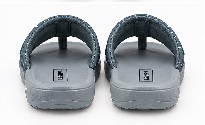 Grey quilted thong slippers for men - photo 4